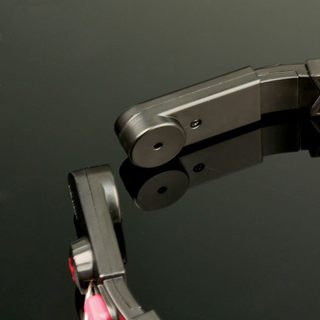 Illustration for article titled Gears of Wars 3 Gets Its Own Damn Throat Mic and Headsets